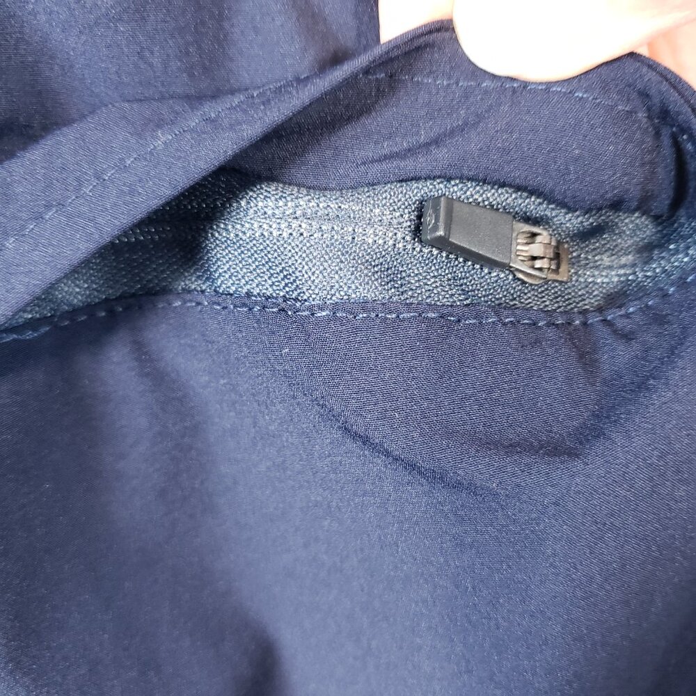 NWT- Kojooin Navy Blue Dri Fit Shorts with Zipper Pockets Size Large L  / A24 - Picture 6 of 7